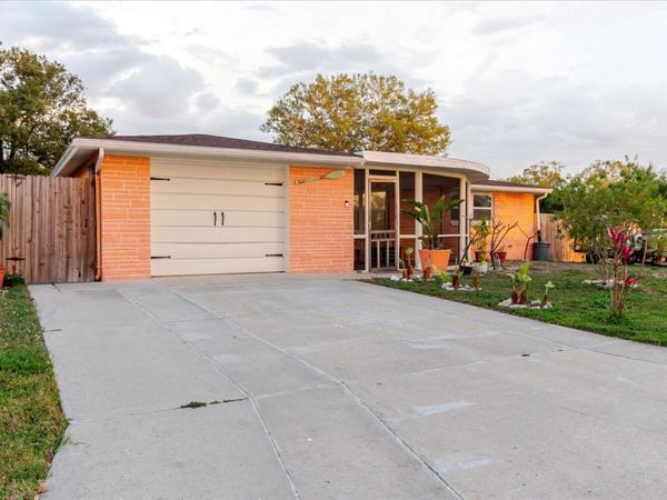 2704 LAWN PLACE, HOLIDAY, FL 34691