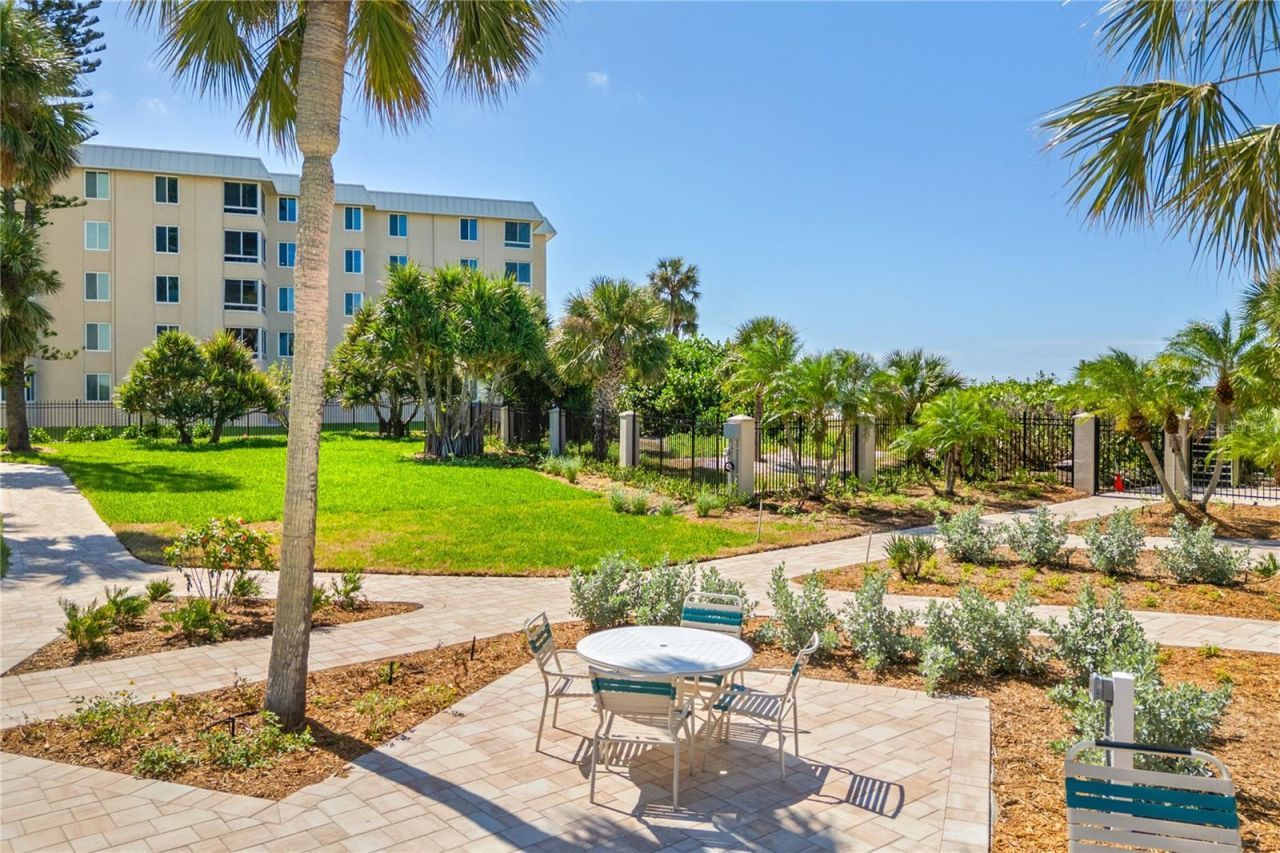 5880 Midnight Pass Road, Unit 704, Sarasota, FL 34242 Photo