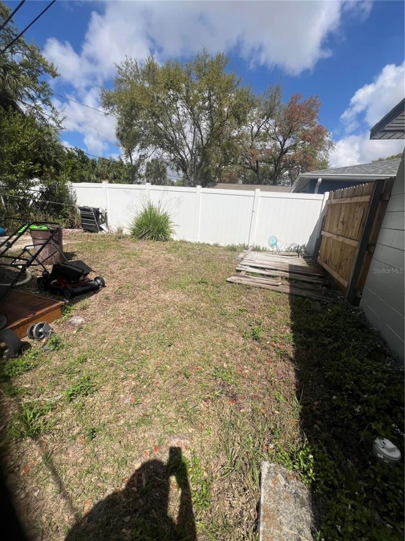 2435 20th Street S, Unit 1, Saint Petersburg, FL 33712 Photo