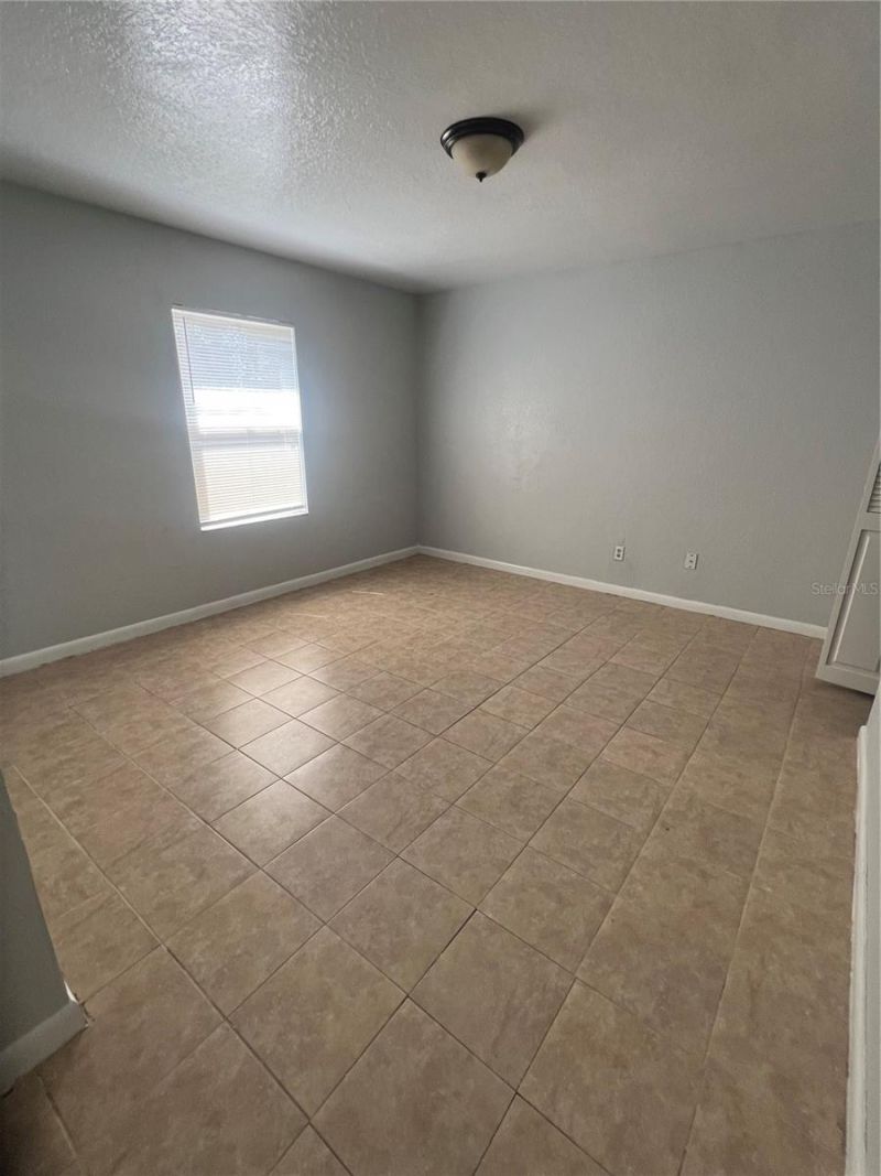 2435 20th Street S, Unit 1, Saint Petersburg, FL 33712 Photo