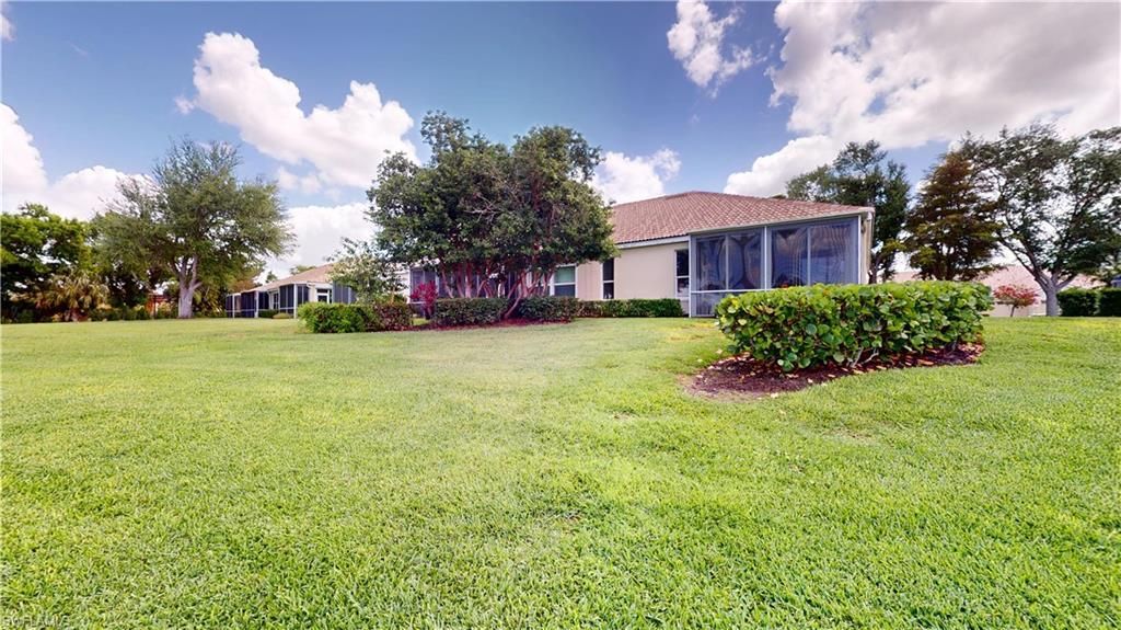 8840 Middlebrook Dr, Fort Myers, FL 33908 Photo