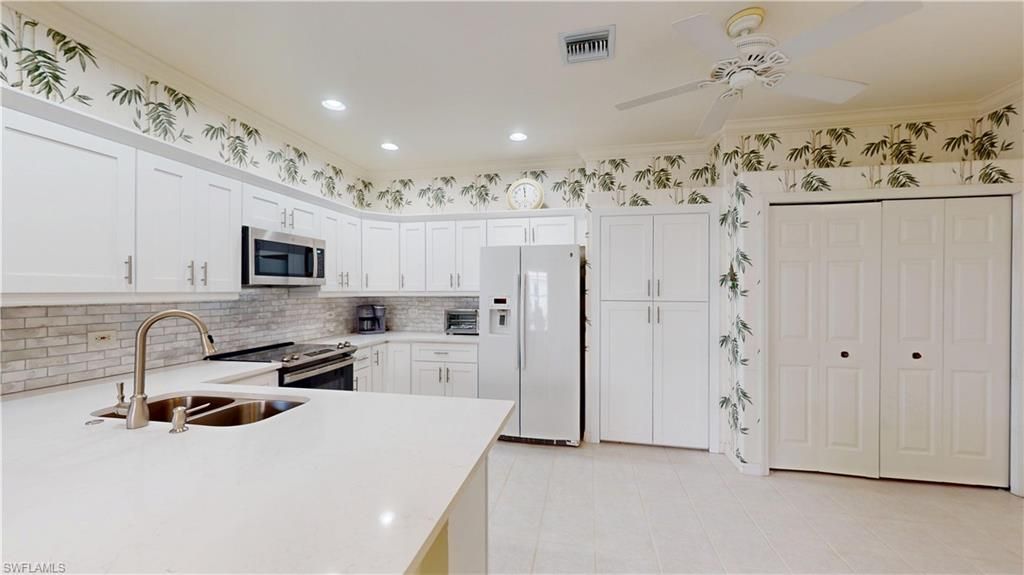 8840 Middlebrook Dr, Fort Myers, FL 33908 Photo