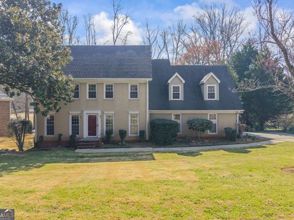 586 Clubland Circle SE, Conyers, GA 30094