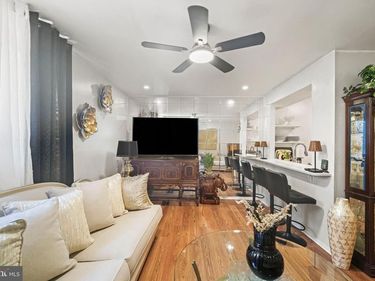 8115 W CHESTER PIKE, Unit #A-8, UPPER DARBY, PA 19082