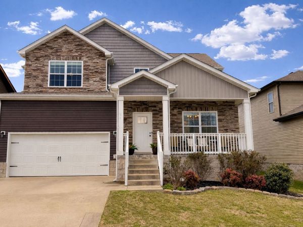 1199 Belvoir Ln, Clarksville, TN 37040