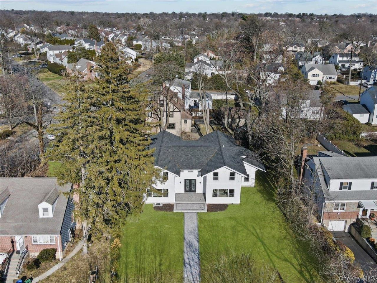 141 Wilmot Road, Scarsdale, NY 10583 Main Photo