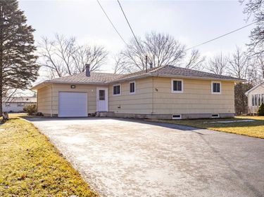 38 Notre Dame Drive, Rochester, NY 14623