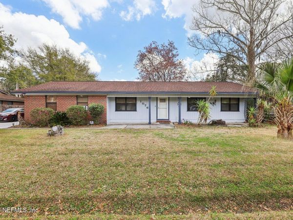 10761 PINHOLSTER Road, Jacksonville, FL 32218