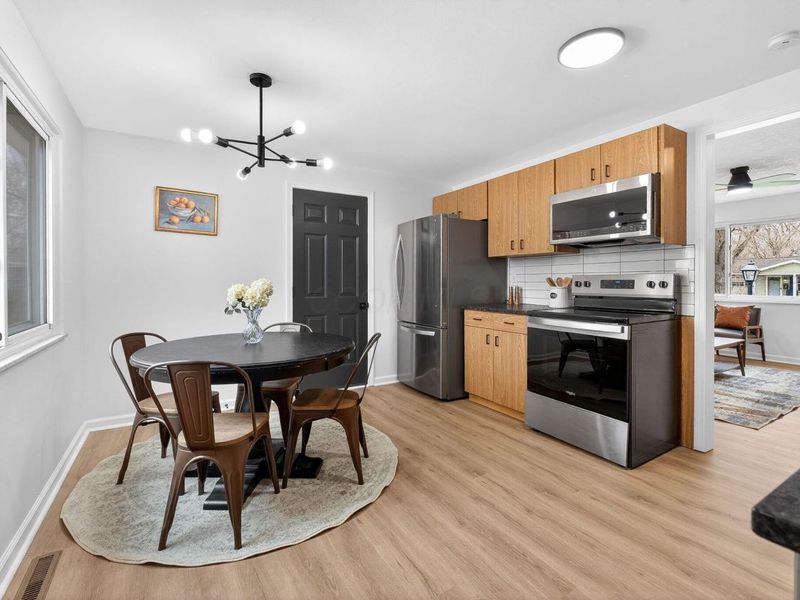 4925 Wymore Drive, Columbus, OH 43232 Photo 3