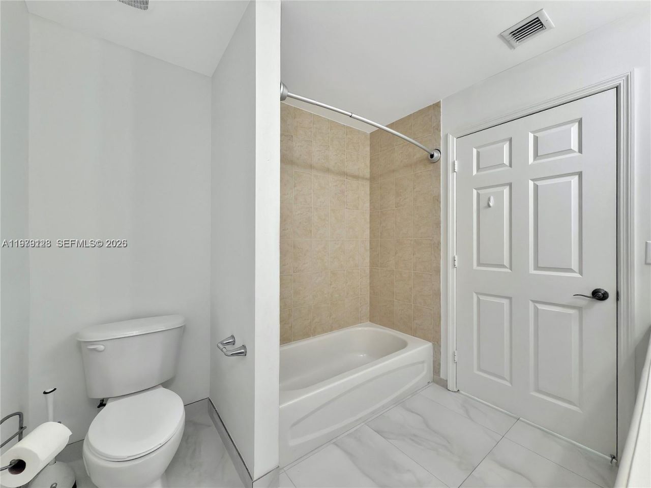 8390 SW 72nd Ave, Unit 106, Miami, FL 33143 Photo