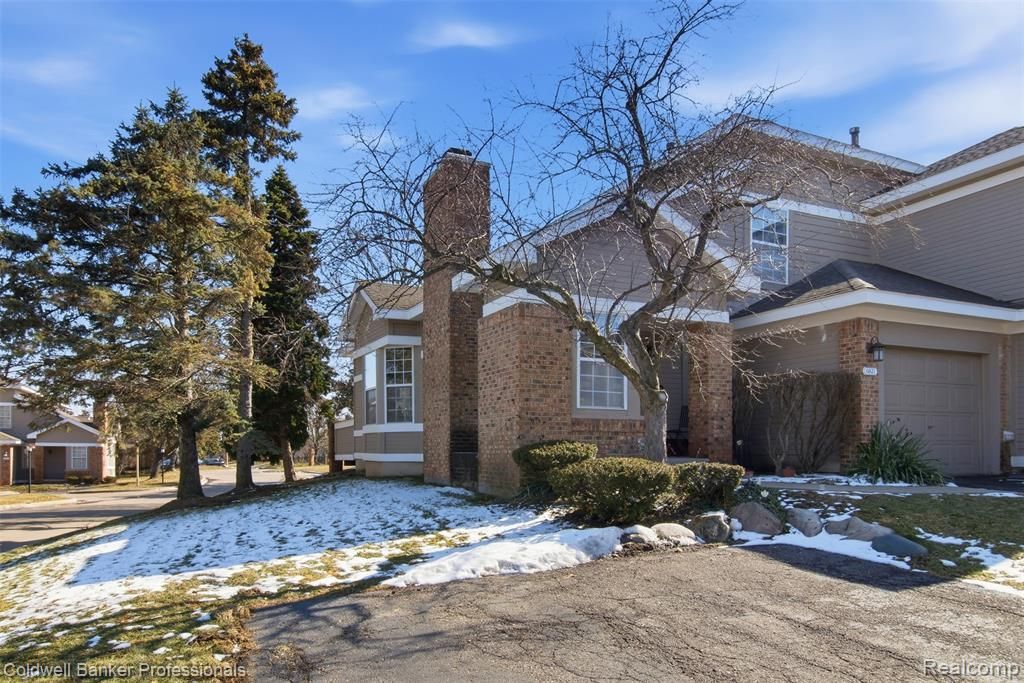 6821 Kindling Court, West Bloomfield Township, MI 48322 Main Photo