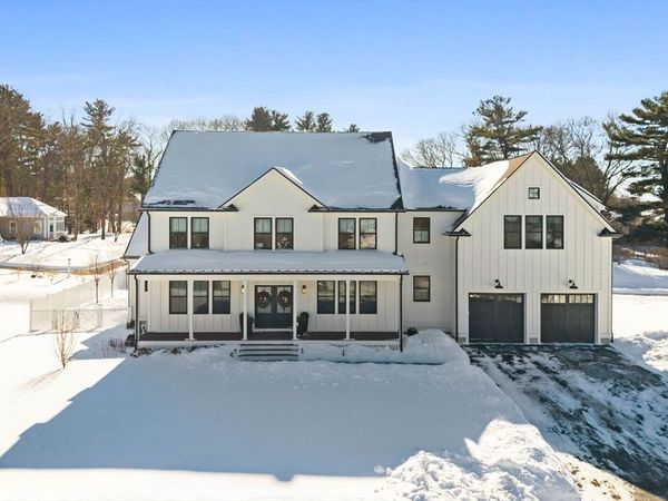 6 Litchfields Way, Walpole, MA 02081