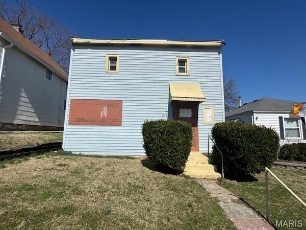 6743 W Park Avenue, St Louis, MO 63139