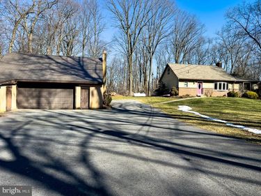 735 YELLOW HILL ROAD, NARVON, PA 17555