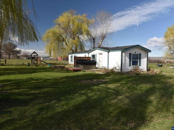 68499 Kunze Ln, Boardman, OR 97818