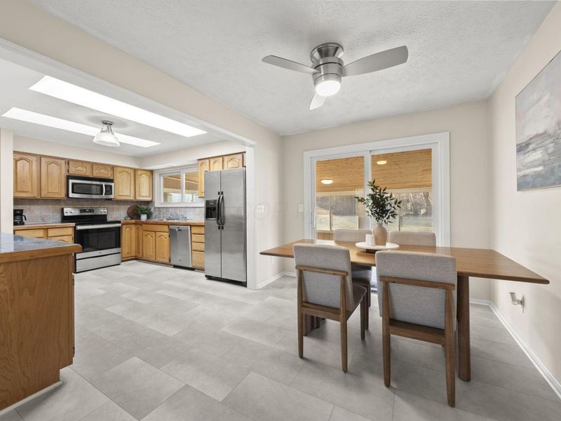 6829 Merwood Street , Columbus, OH 43235 Photo 7