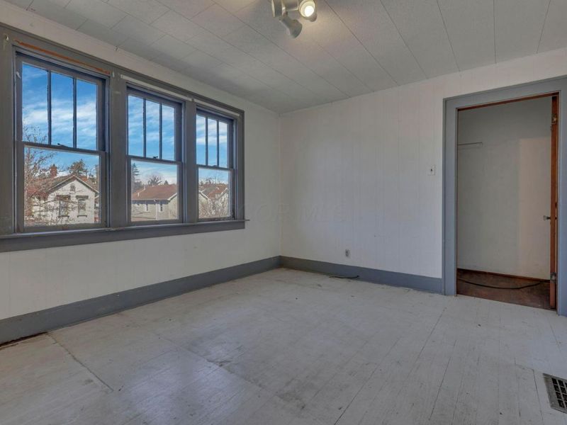 235 W Main Street, Logan, OH 43138 Photo 27