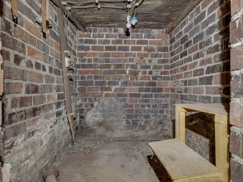 235 W Main Street, Logan, OH 43138 Photo 32