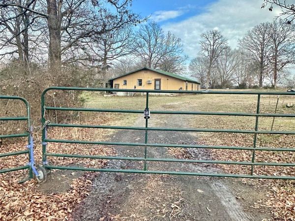 18870 County Line Road , Keota, OK 74941