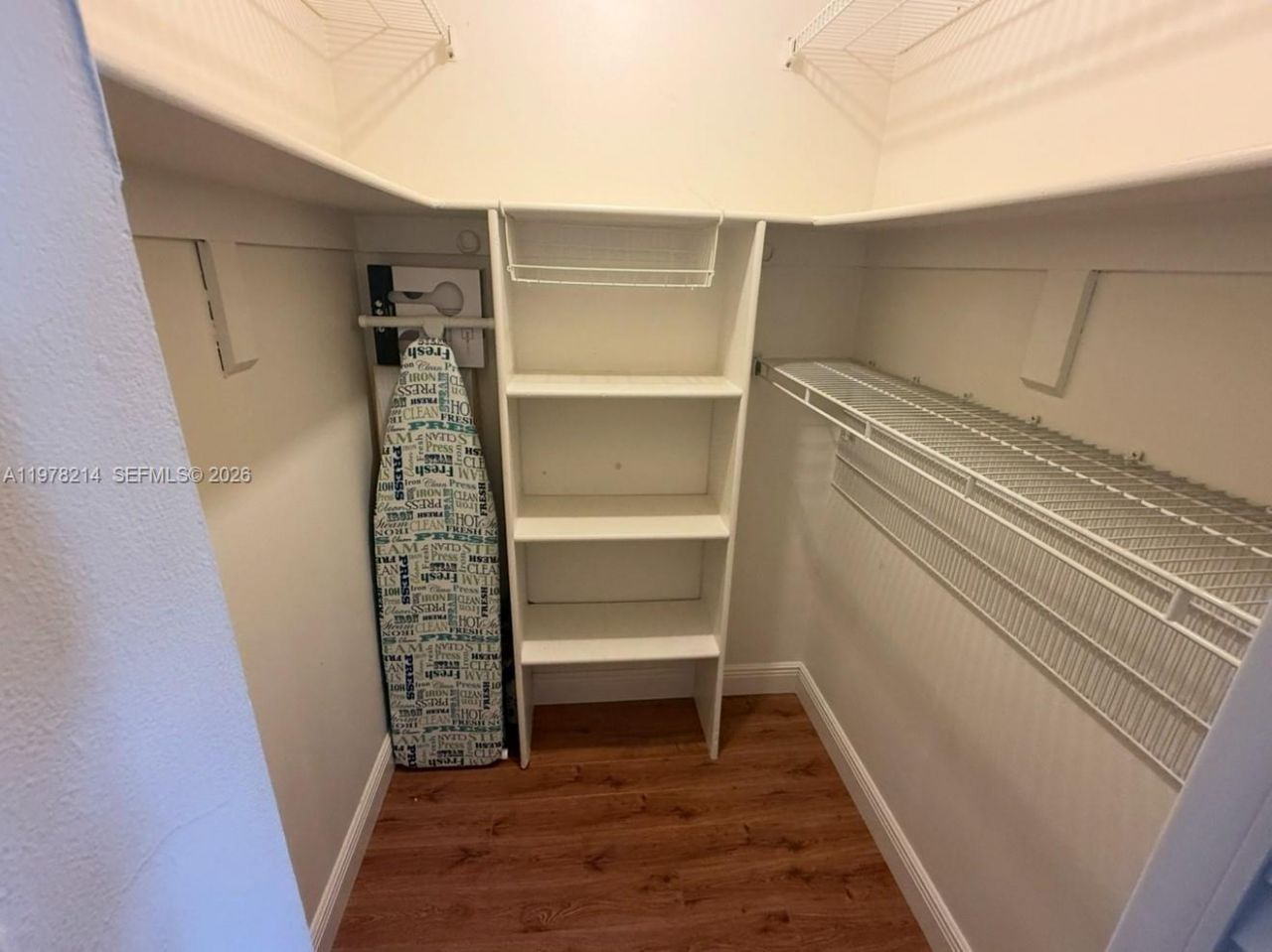 415 NE 2nd St , Unit 105, Hallandale Beach, FL 33009 Photo