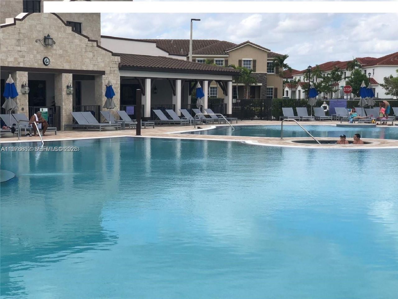 17120 SW 95 Th Terrace , Unit Studio, Miami, FL 33196 Photo