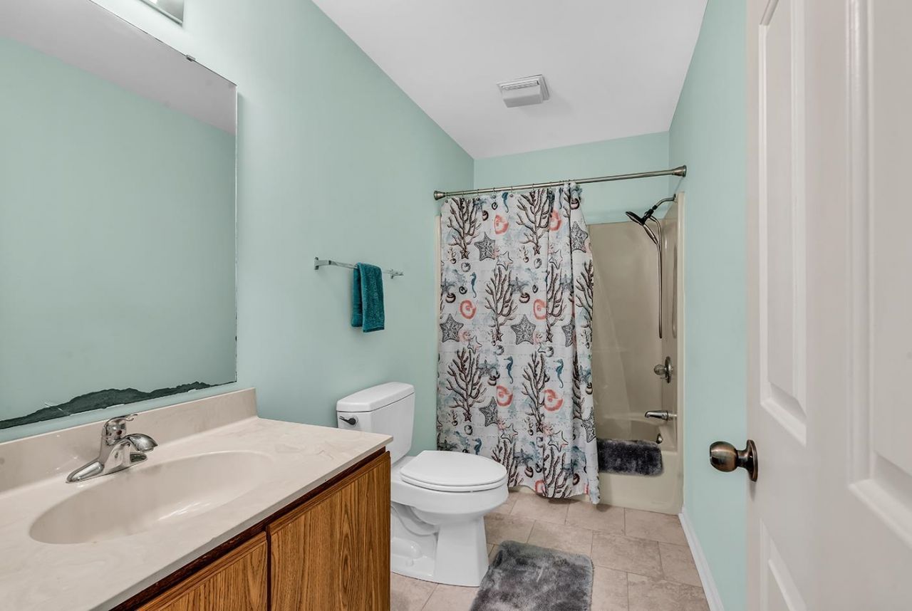 200 Double Eagle Dr. Photo 12