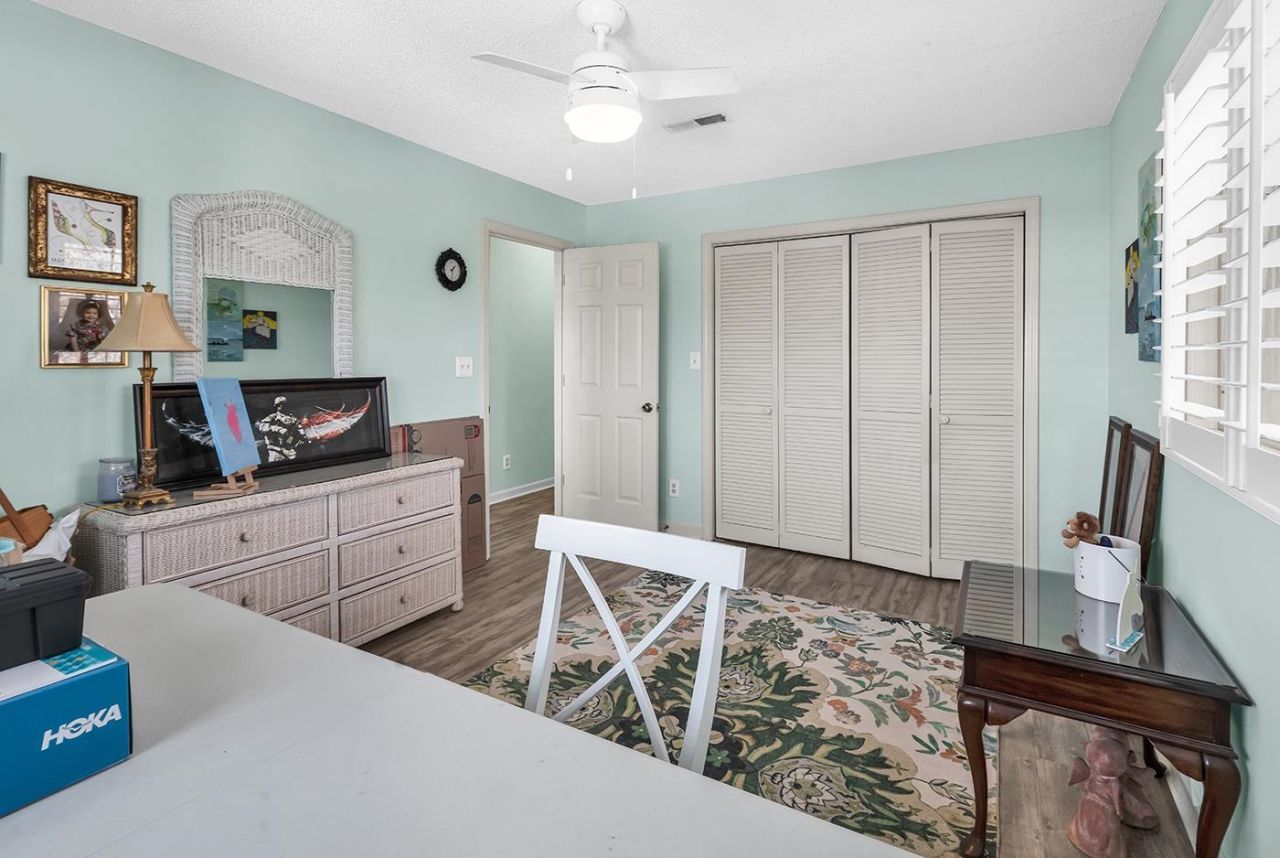 200 Double Eagle Dr. Photo 16