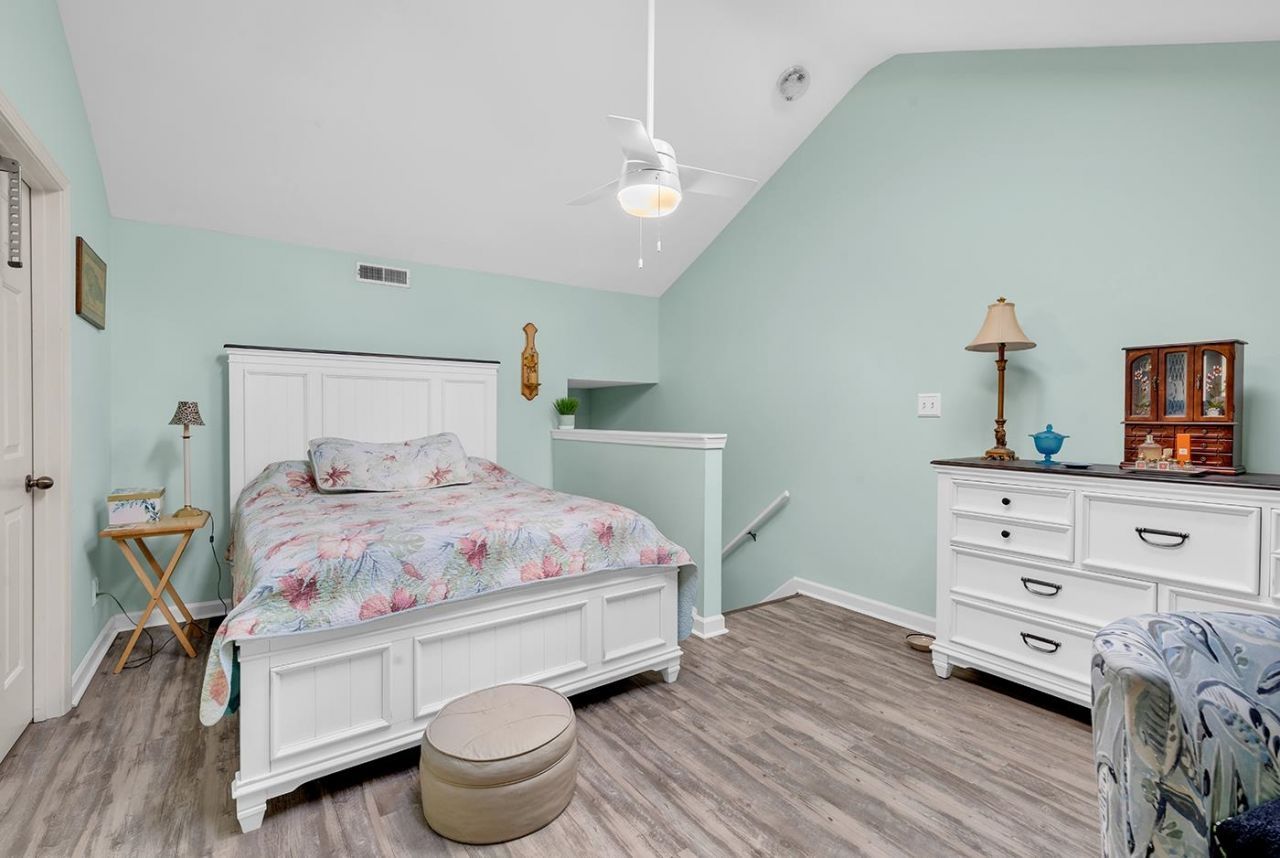 200 Double Eagle Dr. Photo 23