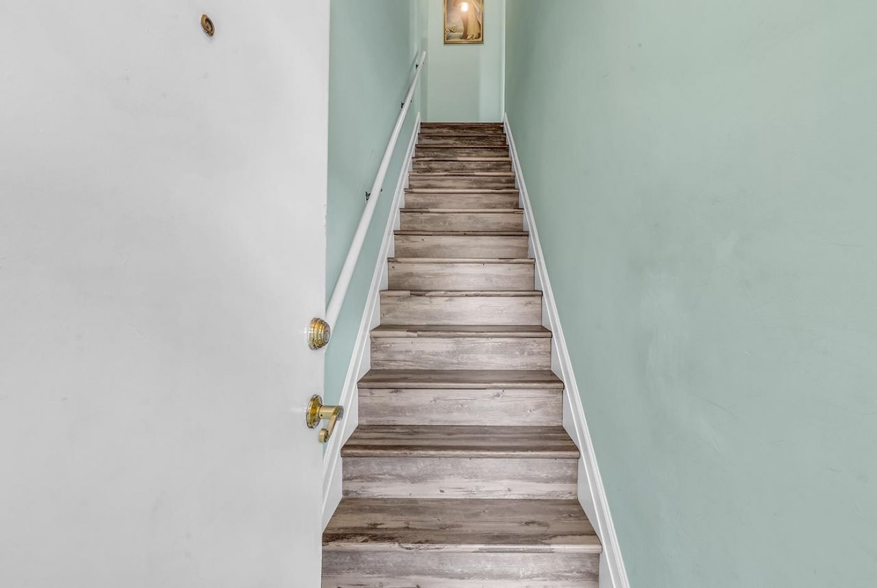 200 Double Eagle Dr. Photo 31