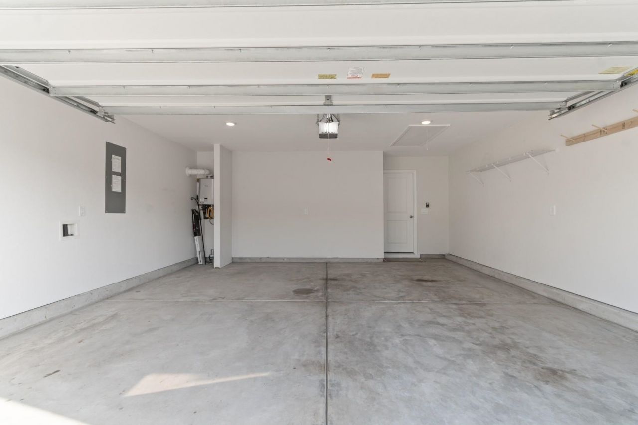 734 Eastridge Dr. Photo 25