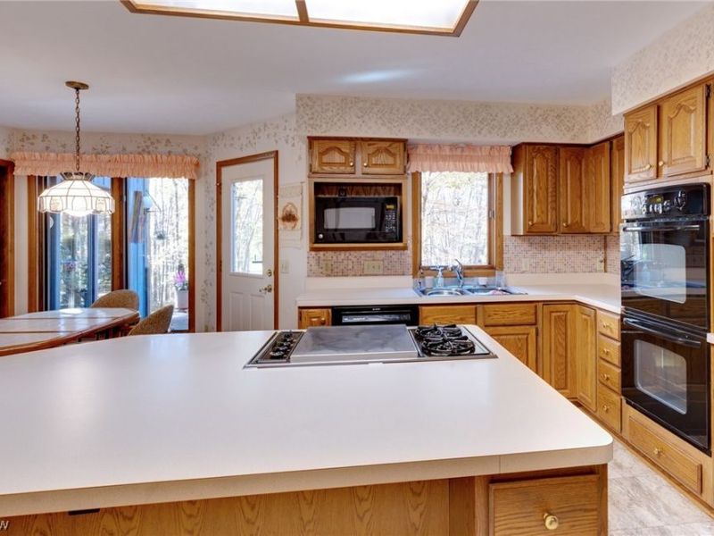 200 Greentree Circle , Aurora, OH 44202 Photo 28