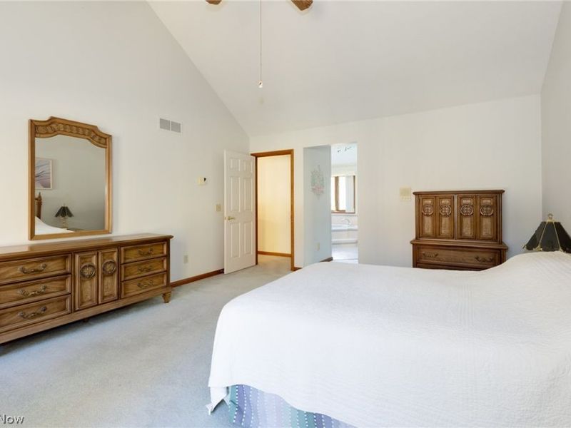 200 Greentree Circle , Aurora, OH 44202 Photo 35