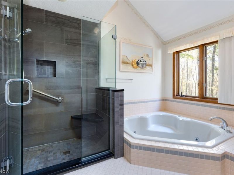 200 Greentree Circle , Aurora, OH 44202 Photo 39