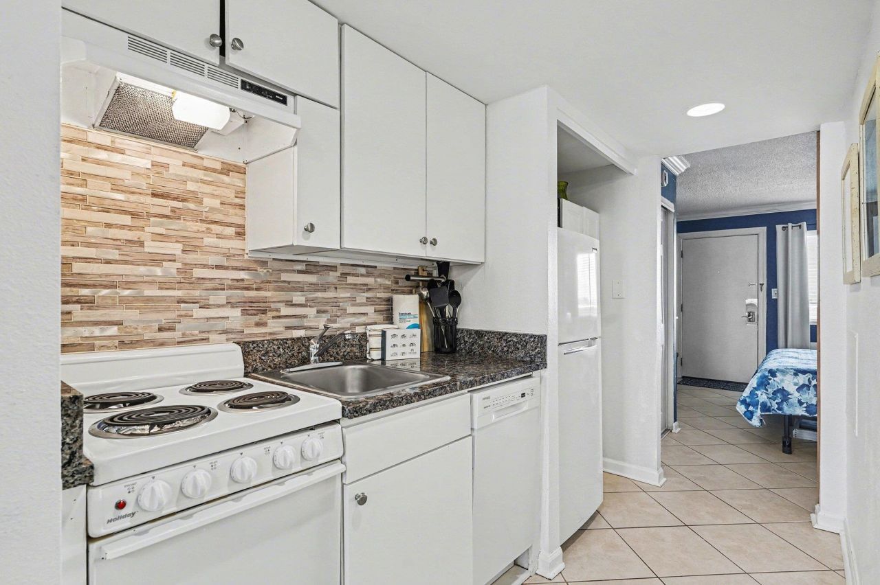 2001 S Ocean Blvd. Photo 10