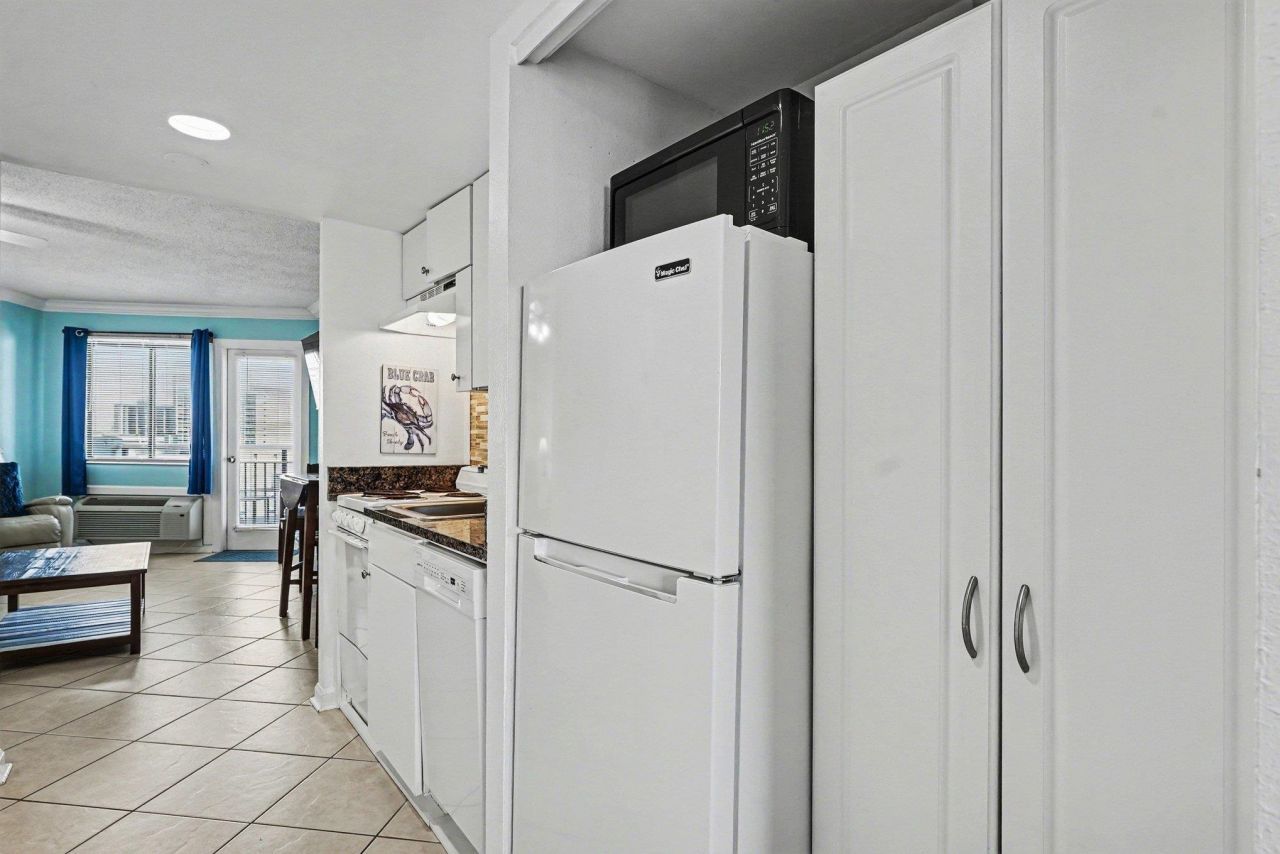 2001 S Ocean Blvd. Photo 8