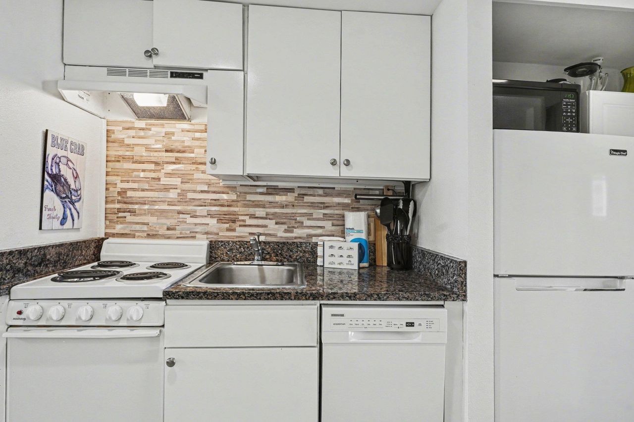 2001 S Ocean Blvd. Photo 9