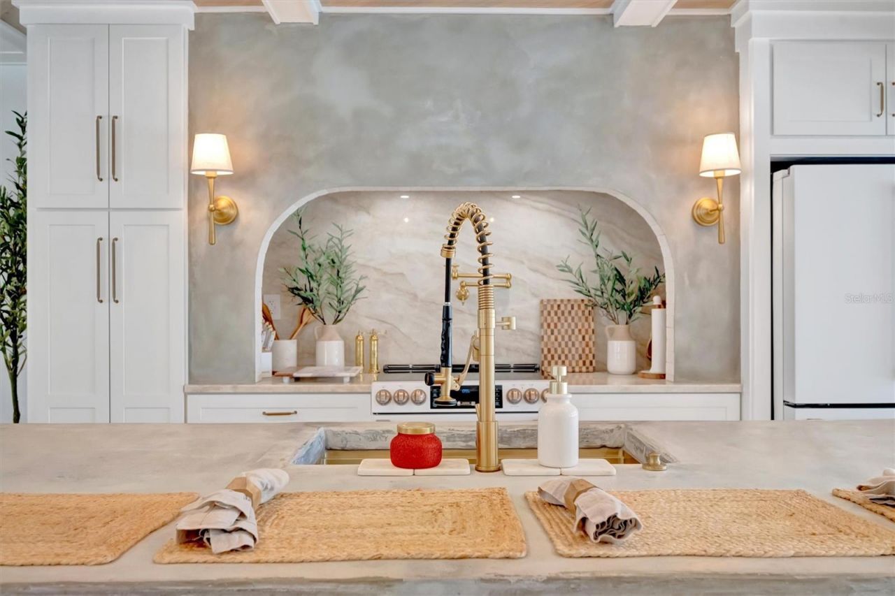 117 81st Street, Holmes Beach, FL 34217 Photo