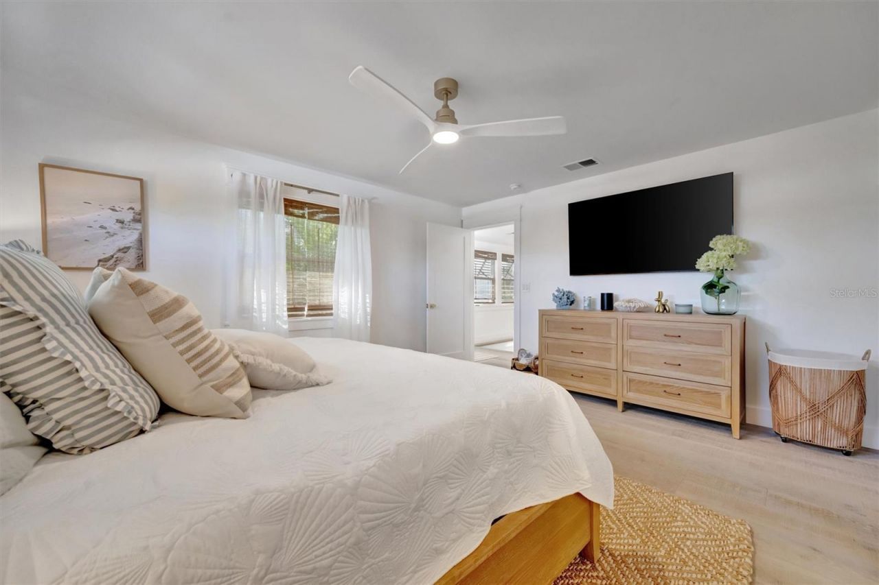 117 81st Street, Holmes Beach, FL 34217 Photo