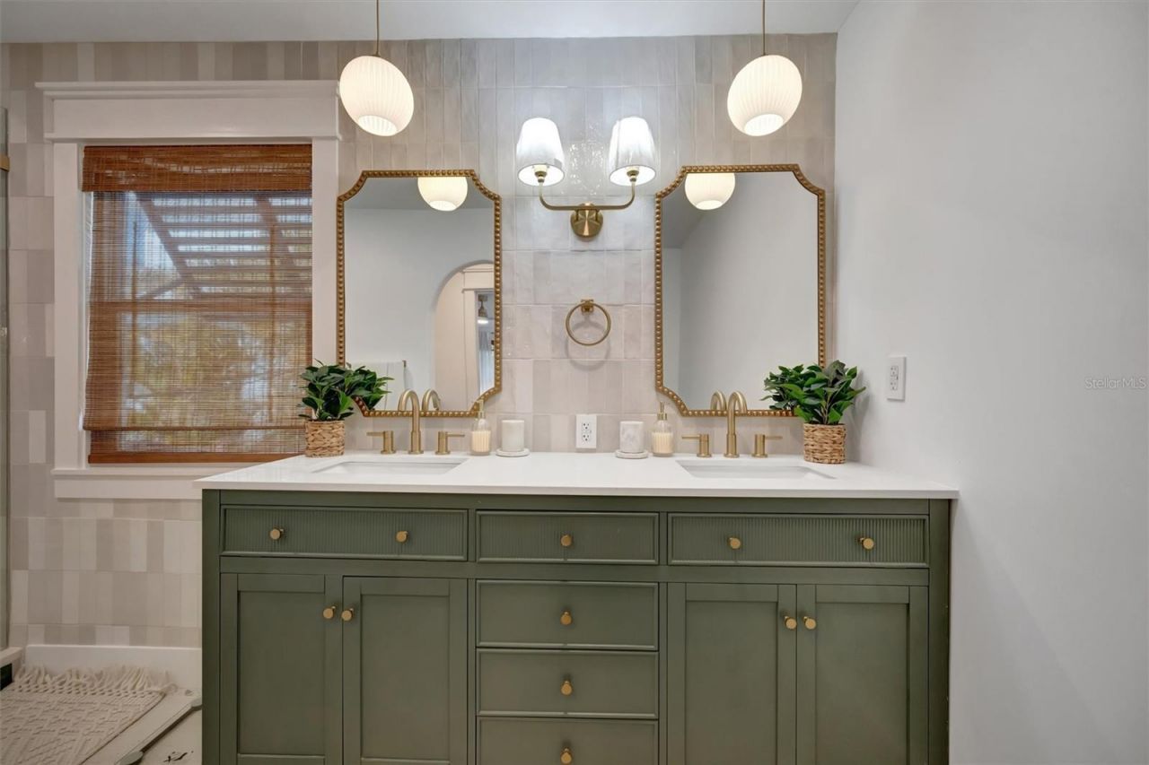 117 81st Street, Holmes Beach, FL 34217 Photo