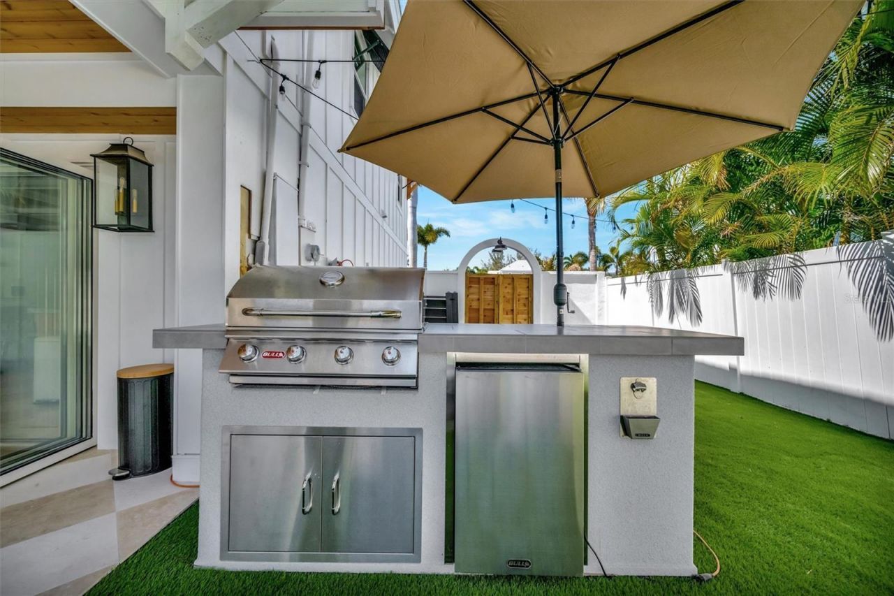 117 81st Street, Holmes Beach, FL 34217 Photo