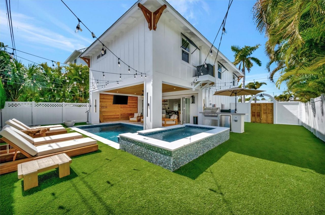 117 81st Street, Holmes Beach, FL 34217 Photo