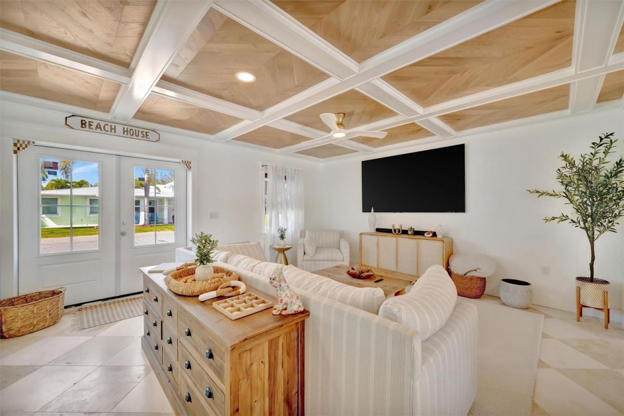 117 81st Street, Holmes Beach, FL 34217 Photo