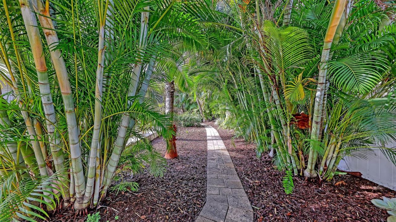 628 W Olympia Avenue , Punta Gorda, FL 33950 Photo