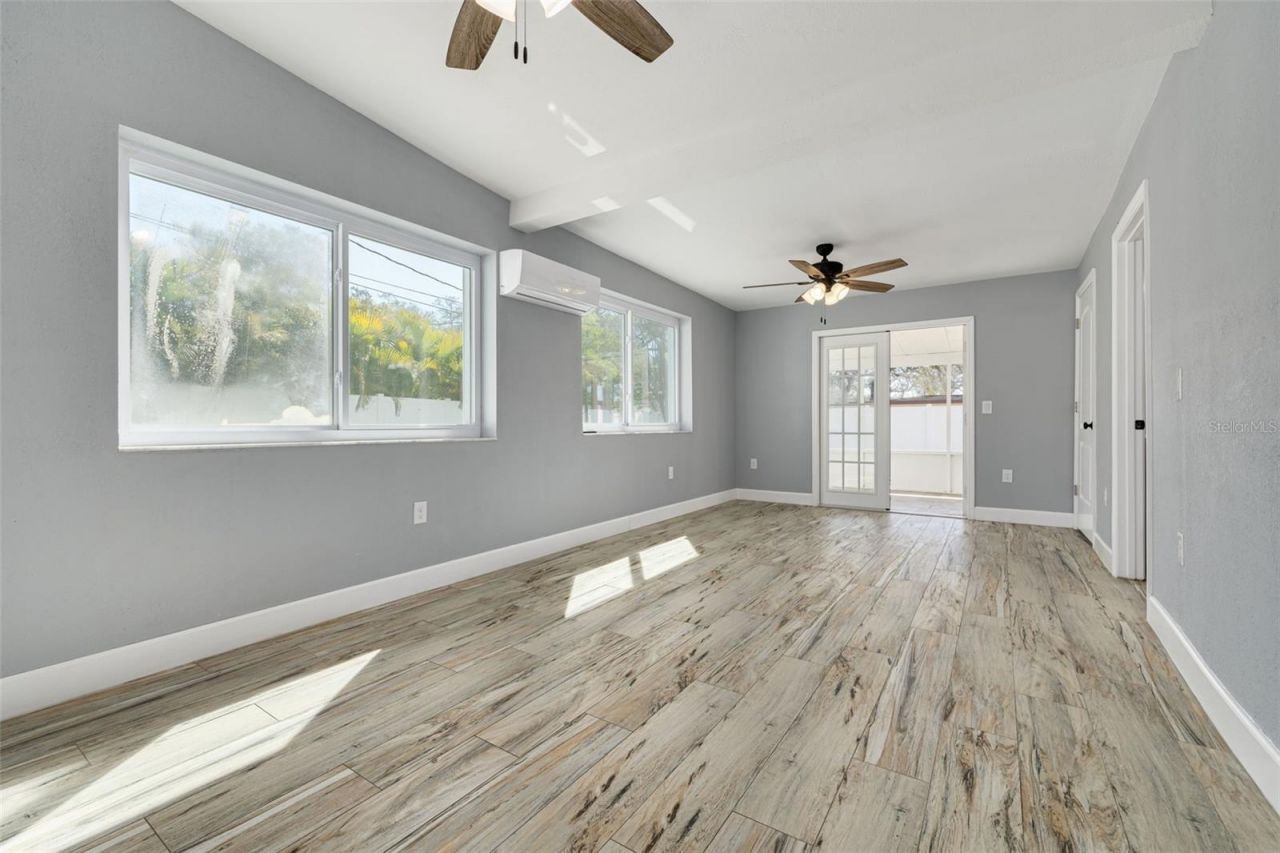 4608 30th Avenue N, Saint Petersburg, FL 33713 Photo