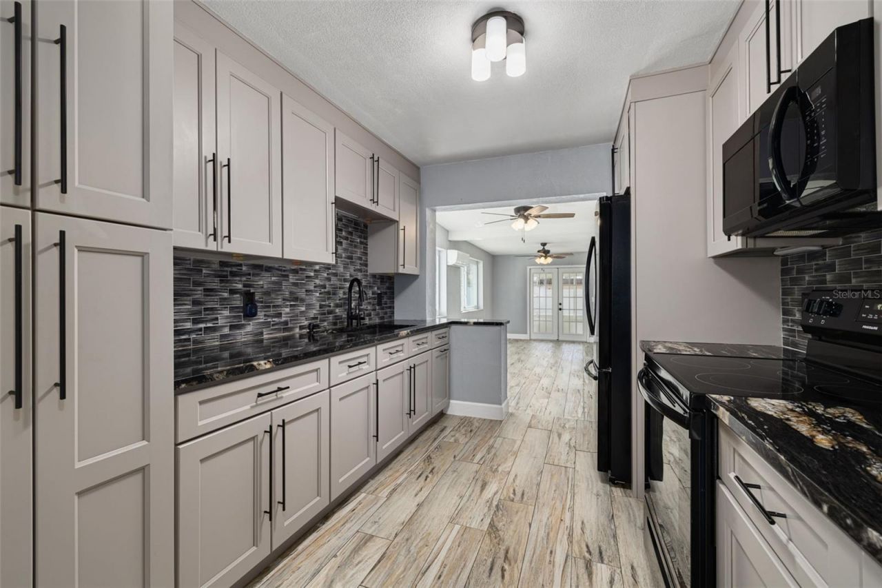 4608 30th Avenue N, Saint Petersburg, FL 33713 Photo