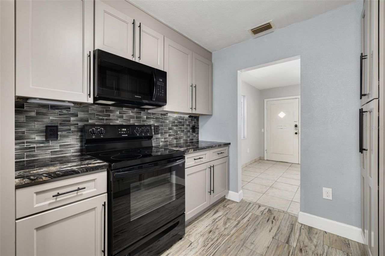 4608 30th Avenue N, Saint Petersburg, FL 33713 Photo