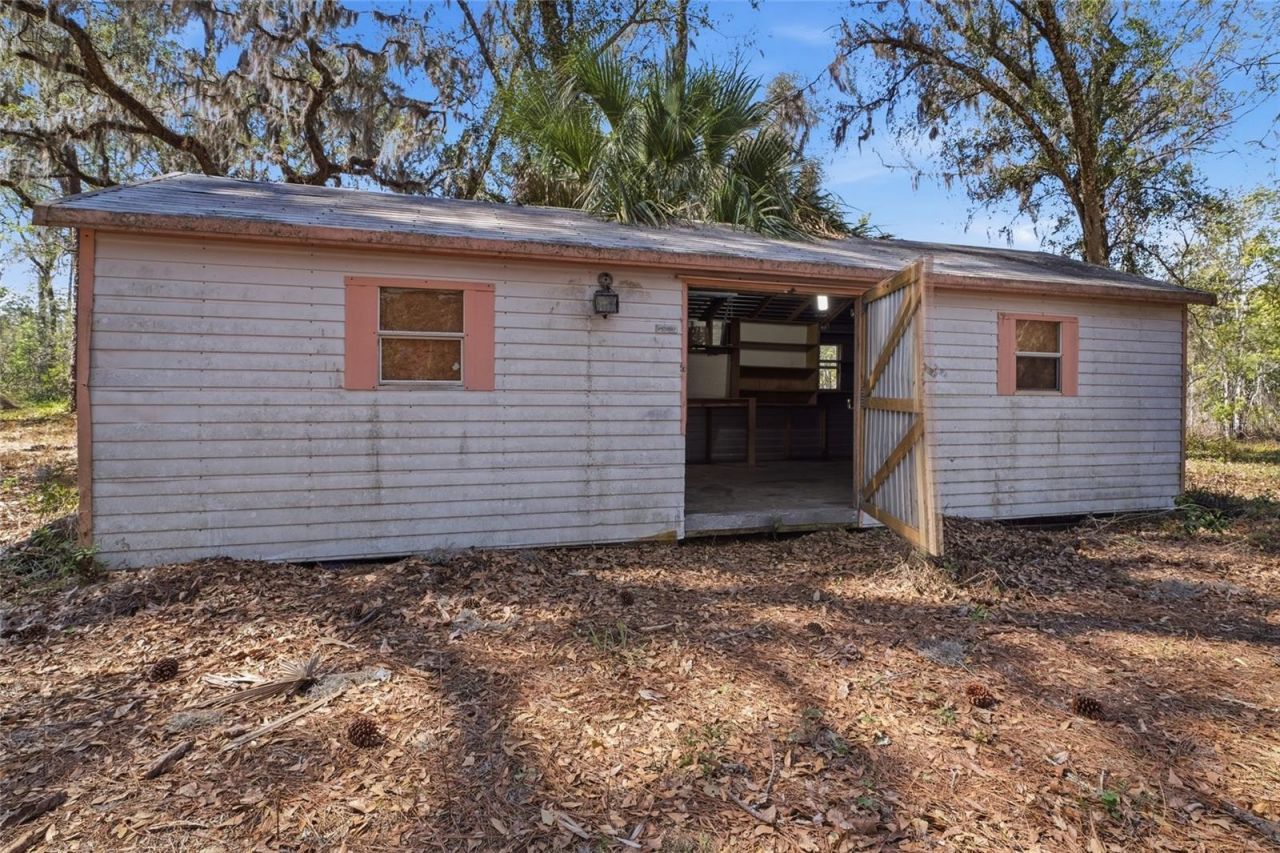 13401 Palm Drive , Astatula, FL 34705 Photo