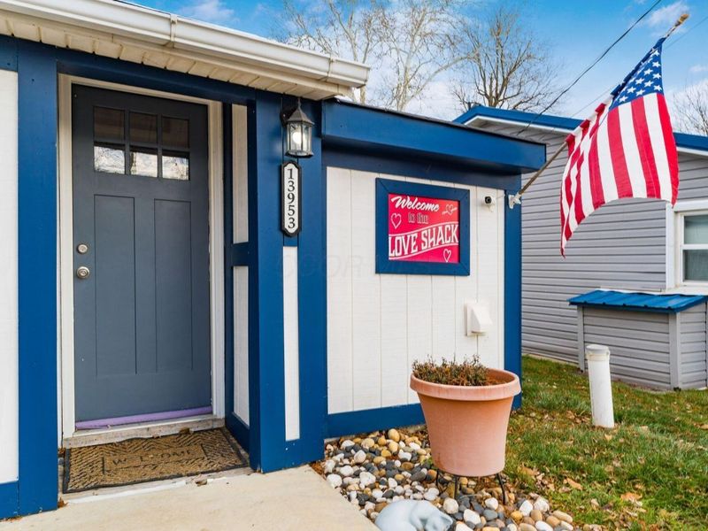 13953 Custers Point Road NE, Thornville, OH 43076 Photo 2