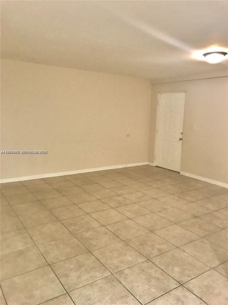 3201 W Flagler St, Unit 102, Miami, FL 33135 Photo