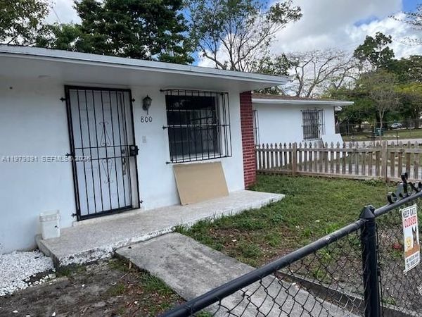 800 NW 29th Ter, Miami, FL 33127